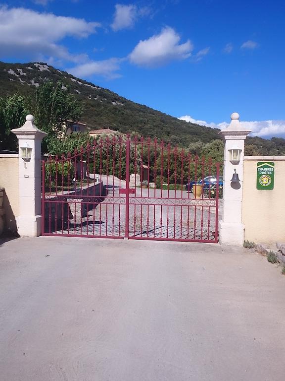 Mas De Courreges Otel Saint-Hippolyte-du-Fort Dış mekan fotoğraf