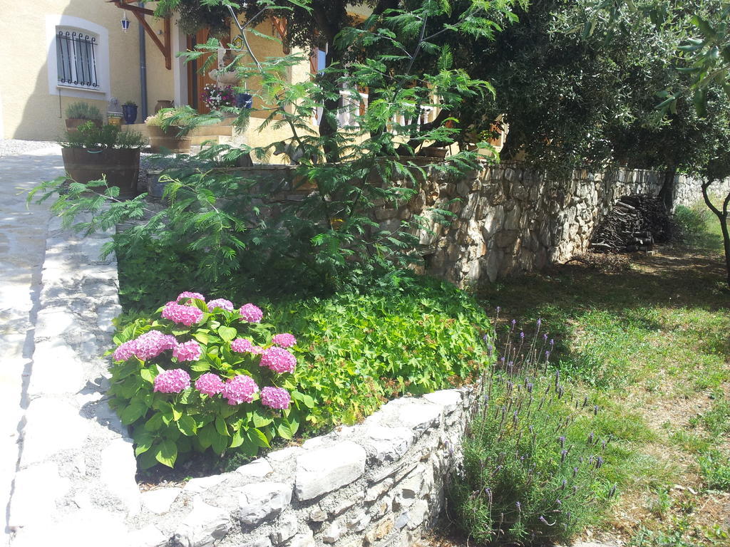 Mas De Courreges Otel Saint-Hippolyte-du-Fort Dış mekan fotoğraf